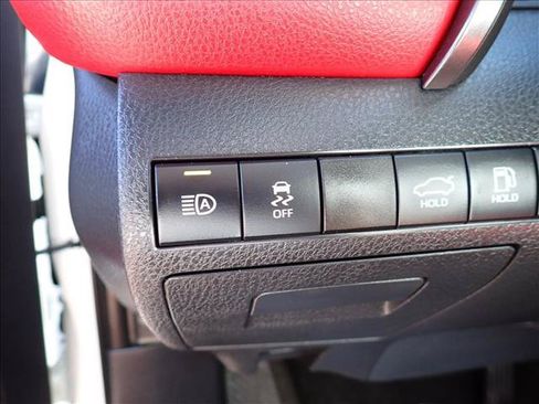 Certified 2021 Toyota Camry XSE FWD image 14