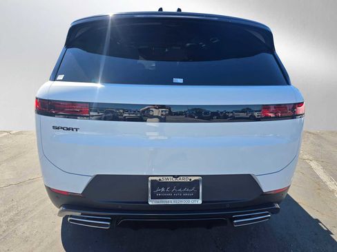 New 2026 Land Rover Range Rover Sport SE image 4