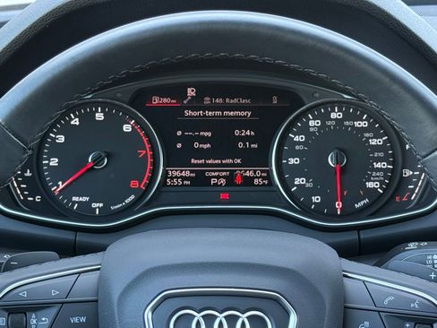 Used 2024 Audi Q5 2.0T Premium AWD/4WD image 32