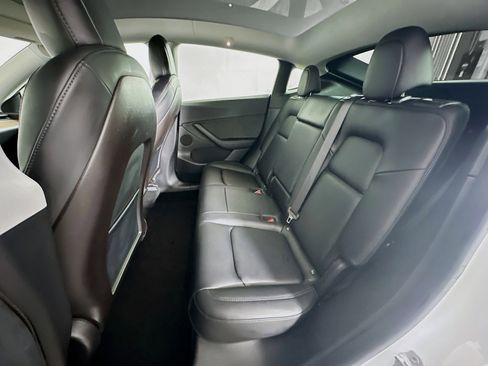 Used 2021 Tesla Model Y Long Range image 27