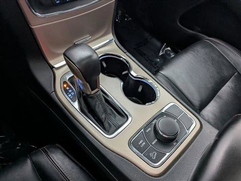 Used 2016 Jeep Grand Cherokee Limited 75th Anniversary image 13