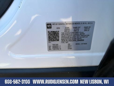 Used 2024 GMC Terrain SLT AWD/4WD image 28