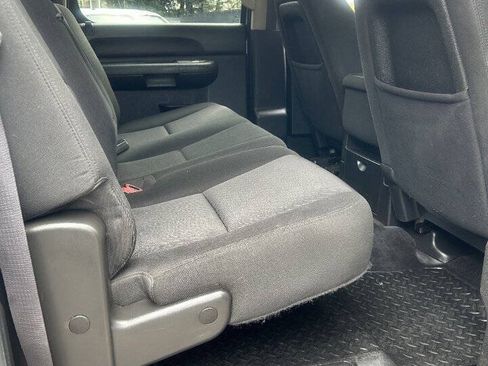 Used 2011 GMC Sierra 2500 SLE w/ SLE Preferred Package AWD/4WD image 14