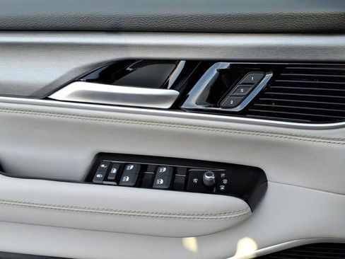 New 2026 Jeep Grand Wagoneer L 4WD image 13