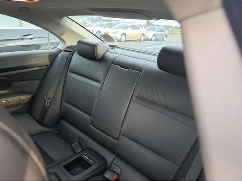Used 2011 BMW 335i xDrive Coupe AWD/4WD image 14