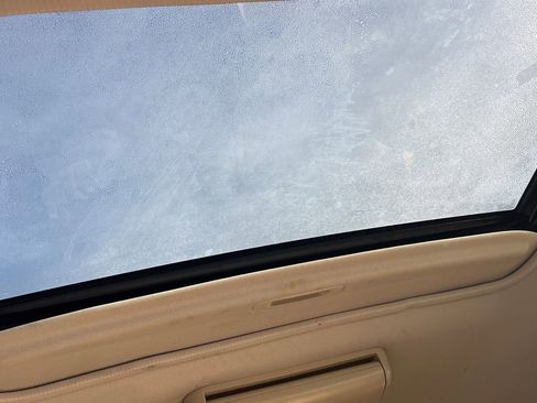 Used 2016 Subaru Outback 2.5i Limited image 16