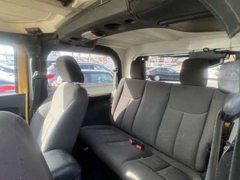 Used 2015 Jeep Wrangler Sport AWD/4WD image 13