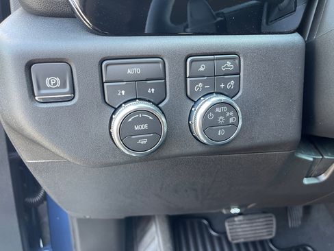 New 2026 GMC Sierra 1500 Elevation w/ Preferred Package image 11