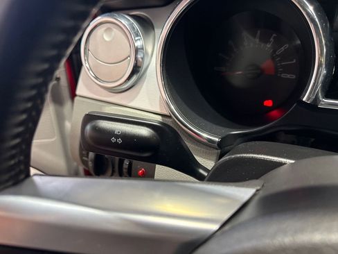 Used 2005 Ford Mustang GT Premium image 89