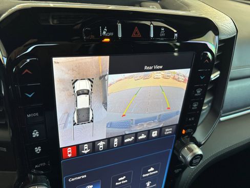 Used 2024 RAM 3500 Limited image 18