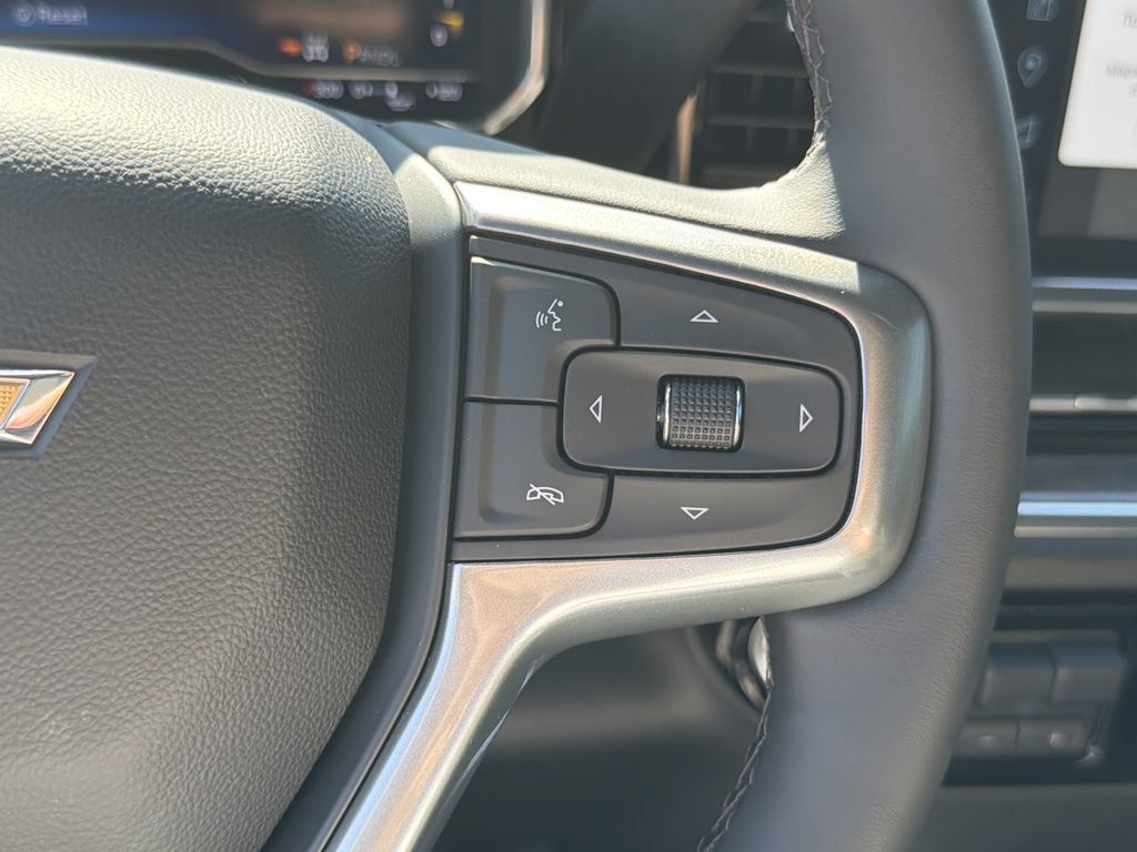 Used 2024 Chevrolet Silverado 2500 LTZ w/ LTZ Convenience Package AWD/4WD image 27