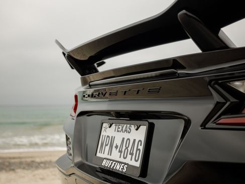 Used 2026 Chevrolet Corvette Z06 RWD image 16