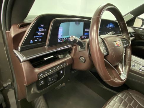 Used 2021 Cadillac Escalade ESV Sport Platinum w/ LPO, ONYX Package image 31