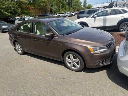 Used 2014 Volkswagen Jetta TDI FWD image 9