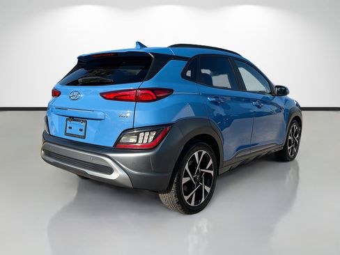 Used 2022 Hyundai Kona Limited w/ Cargo Package FWD image 3