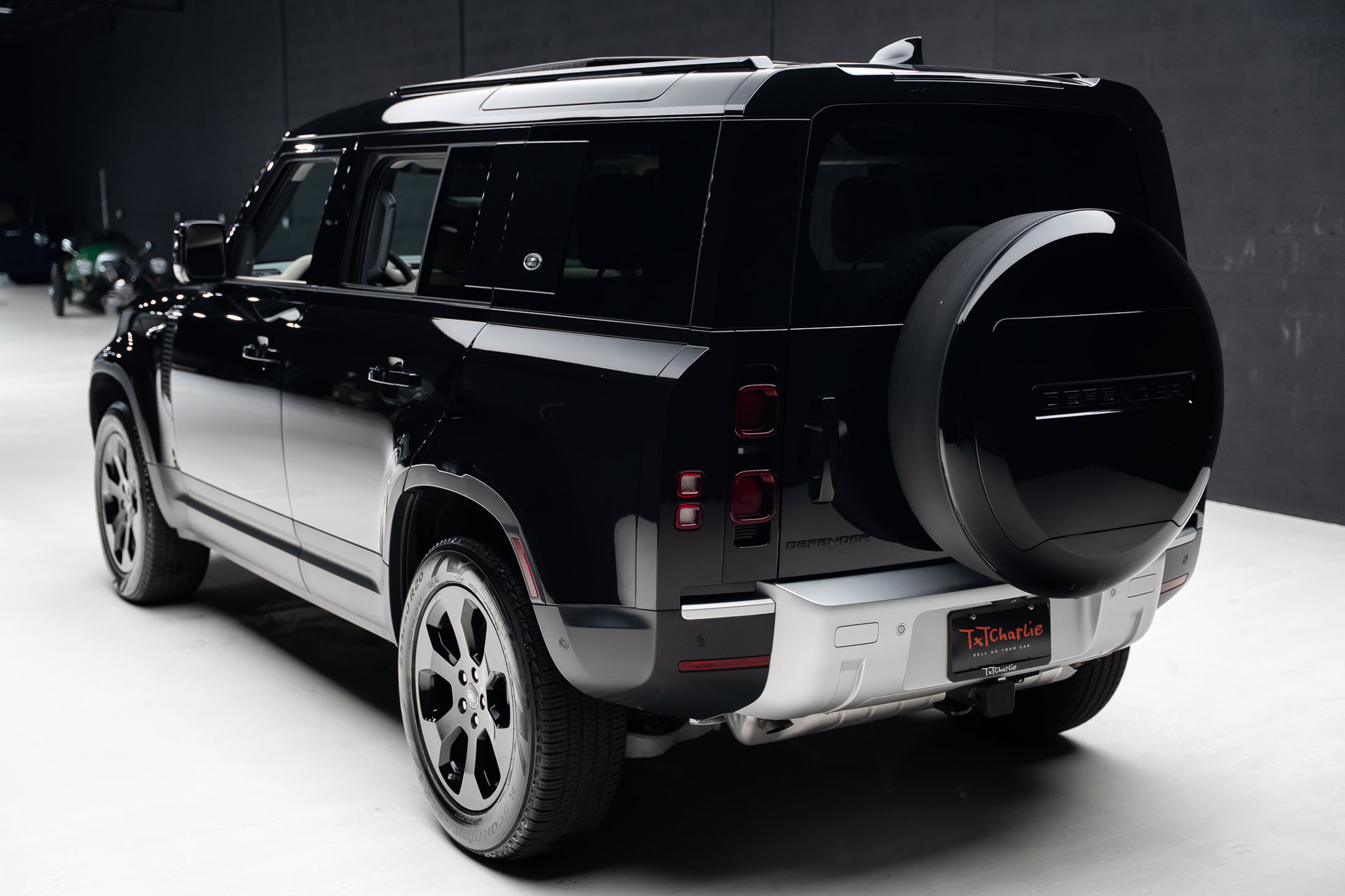 Used 2024 Land Rover Defender 110 S AWD/4WD image 25