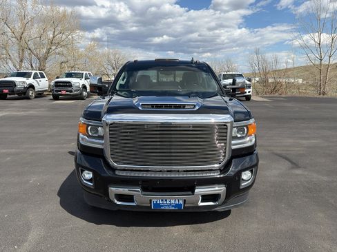 Used 2019 GMC Sierra 3500 Denali w/ Duramax Plus Package AWD/4WD image 23
