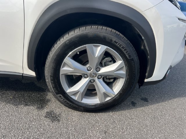 Used 2017 Lexus NX 200t FWD w/ Premium Package image 33