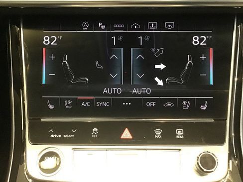 Used 2023 Audi A8 L 3.0T image 19