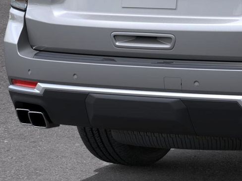 New 2026 Chevrolet Suburban High Country w/ LPO, Illumination Package RWD image 38