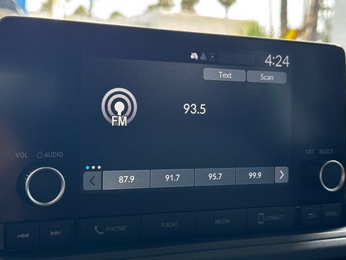 Certified 2023 Honda Accord LX image 17