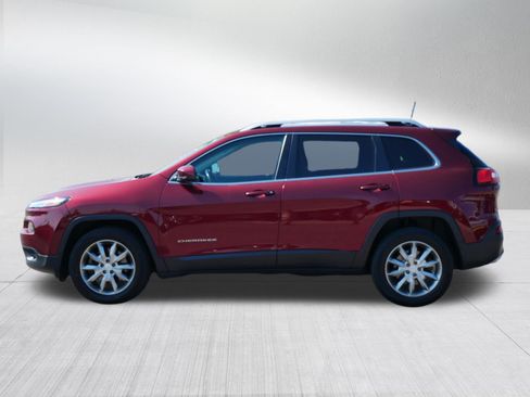 Used 2018 Jeep Cherokee Limited w/ Trailer Tow Group AWD/4WD image 4