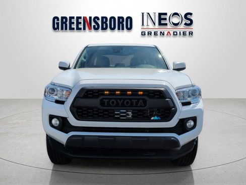 Used 2023 Toyota Tacoma SR5 AWD/4WD image 8