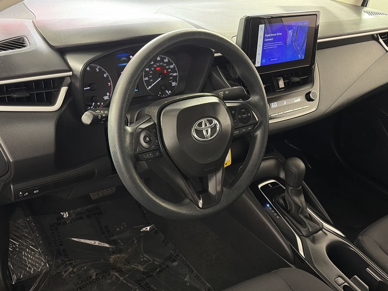 Used 2025 Toyota Corolla LE FWD image 11