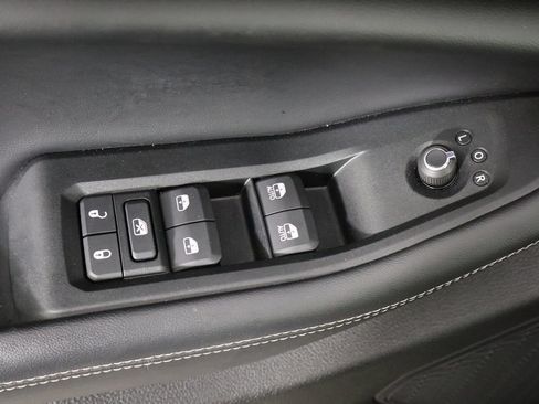 Used 2025 Jeep Grand Cherokee Altitude RWD image 20