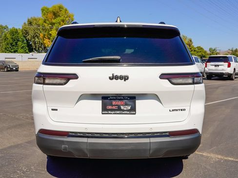 Used 2022 Jeep Grand Cherokee L Limited w/ Black Appearance Package RWD image 10