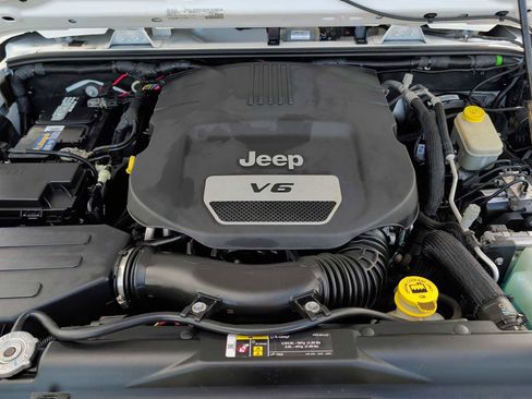 Used 2017 Jeep Wrangler Sport w/ Mopar Black Appearance Group image 15