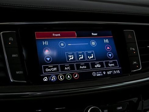 Used 2023 Buick Enclave Avenir w/ Avenir Technology Package image 21