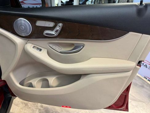 Used 2018 Mercedes-Benz GLC 300 4MATIC w/ Multimedia Package image 64