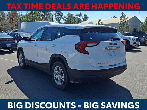 Used 2024 GMC Terrain SLE image 5