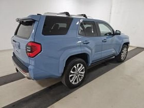 Used 2025 Toyota 4Runner Limited AWD/4WD image 3