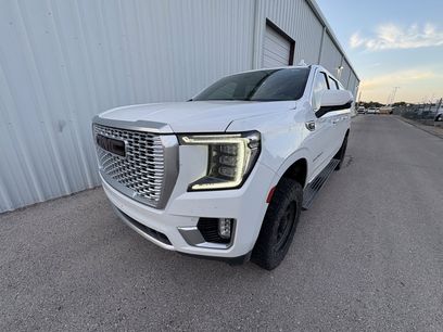 Used 2021 GMC Yukon XL Denali w/ Denali Premium Package