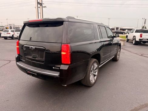 Used 2017 Chevrolet Suburban Premier AWD/4WD image 3