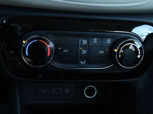 Used 2021 Buick Encore GX Preferred image 7