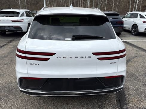 New 2026 Genesis GV70 2.5T Select AWD/4WD image 4