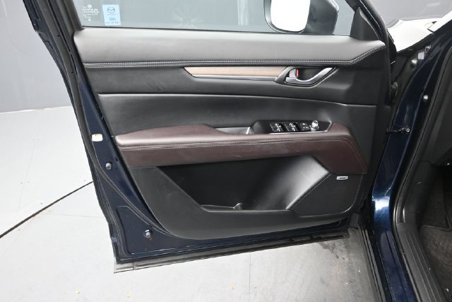 Certified 2023 MAZDA CX-5 Signature AWD/4WD image 12
