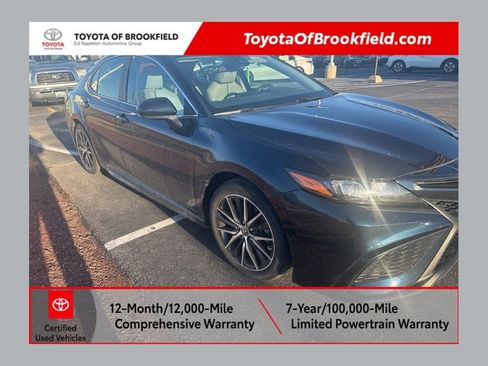 Certified 2021 Toyota Camry SE image 1