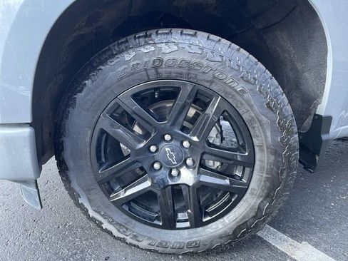 Used 2024 Chevrolet Silverado 1500 Custom w/ LPO, Dark Essentials Package image 32