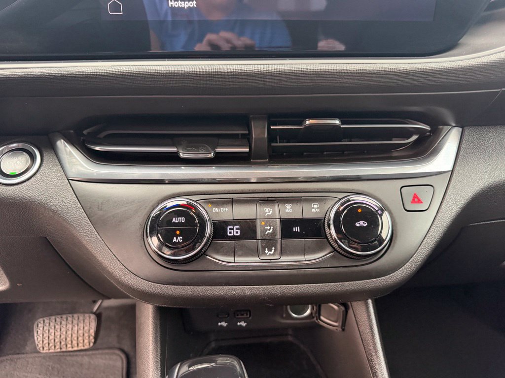 Used 2024 Buick Envista Preferred FWD image 36