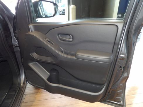 Used 2022 Nissan Frontier S image 13