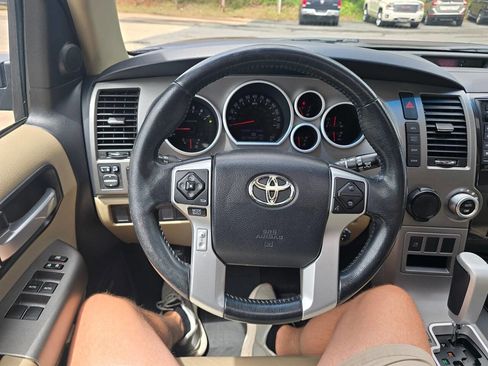 Used 2015 Toyota Sequoia Limited RWD image 27