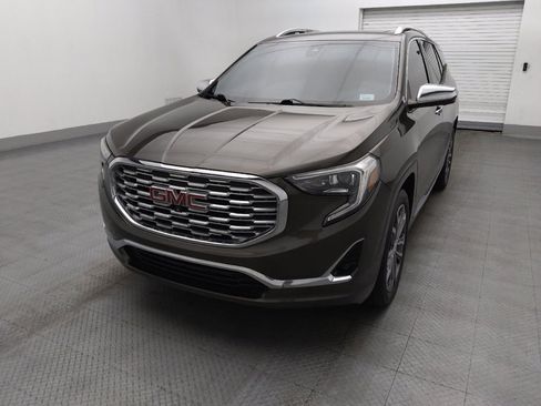 Used 2019 GMC Terrain Denali w/ Advanced Safety Package image 15