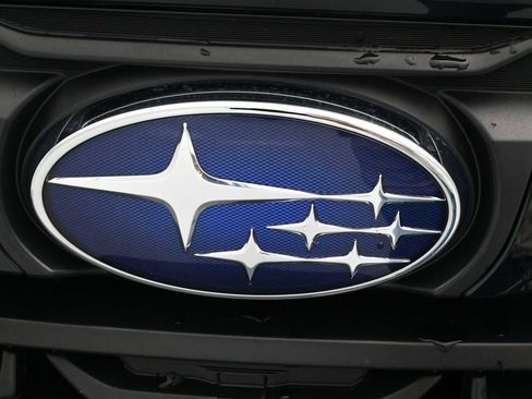 Used 2023 Subaru Forester Premium AWD/4WD image 38