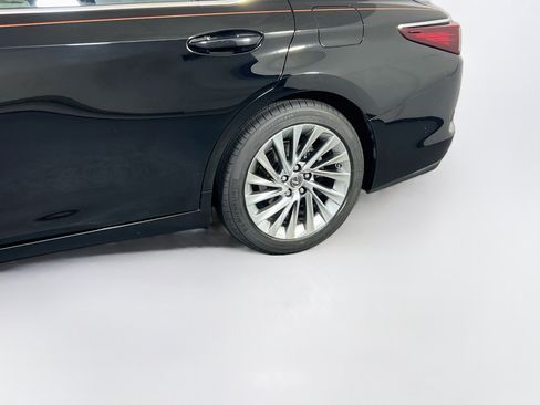 Used 2019 Lexus ES 350 w/ Accessory Package 2 FWD image 31