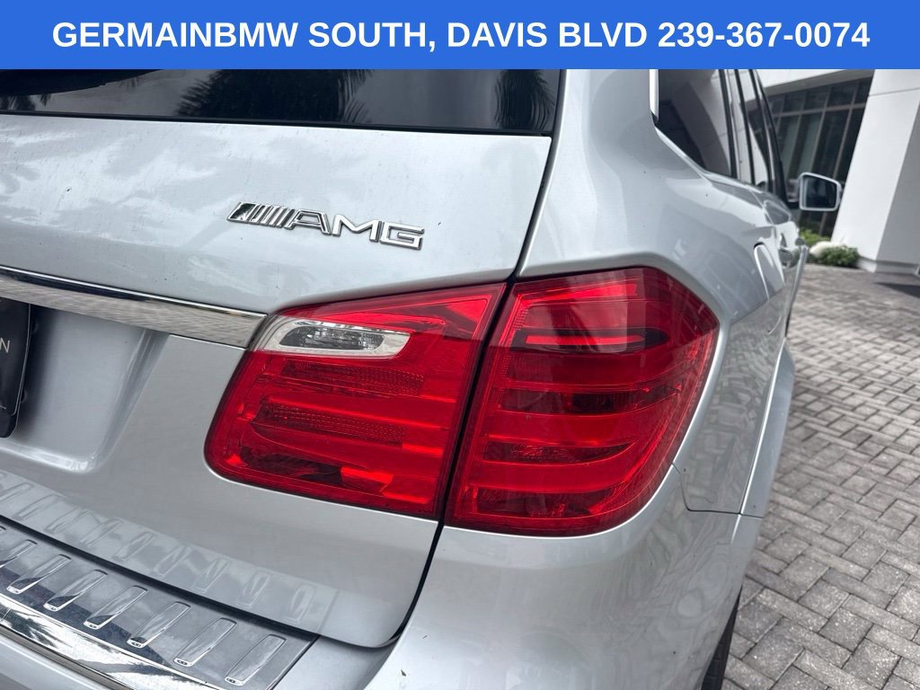 Used 2015 Mercedes-Benz GL 550 4MATIC image 11