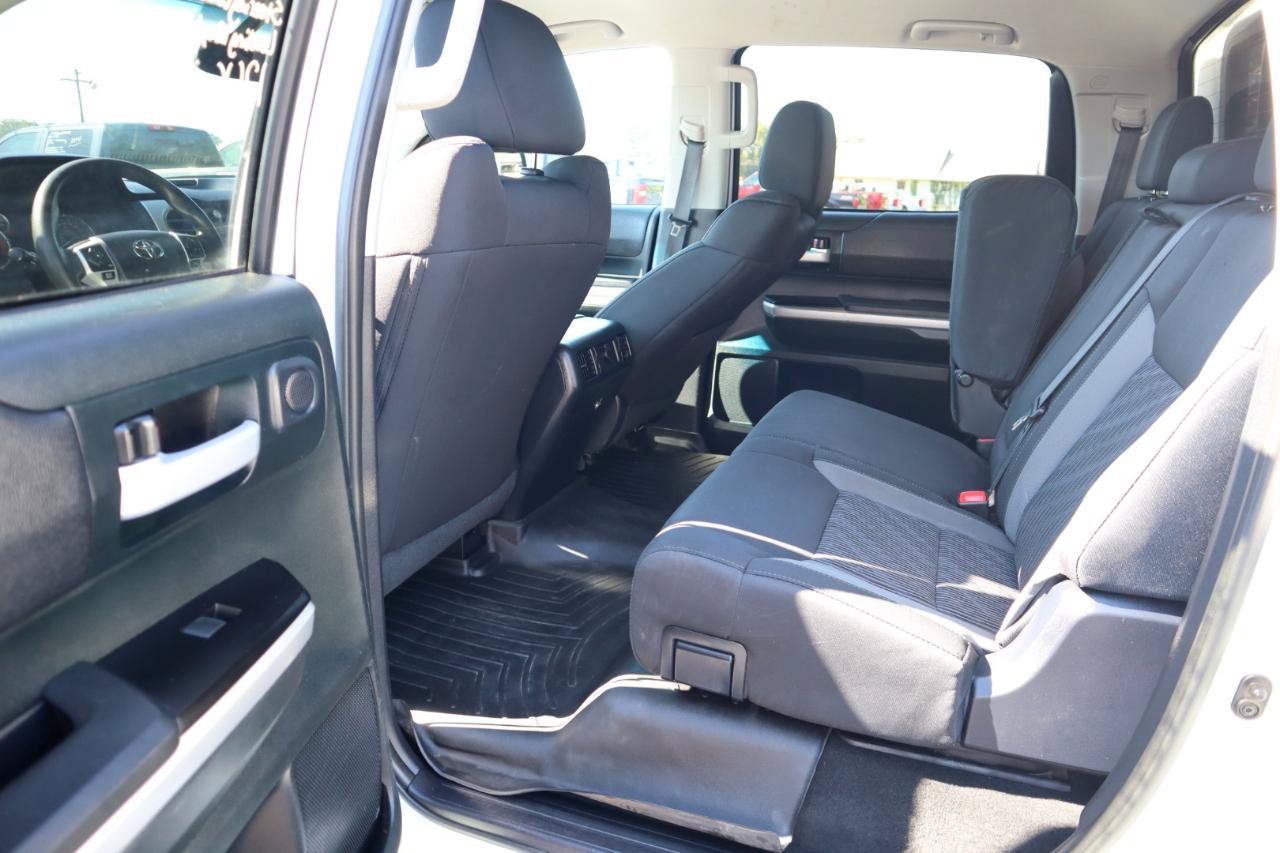 Used 2017 Toyota Tundra SR5 w/ SR5 Upgrade Package AWD/4WD image 13